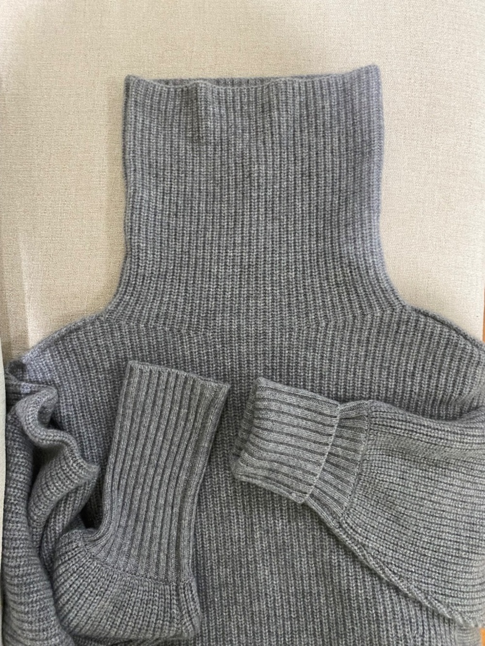 +Beryll Sweater - Picture 8 of 9